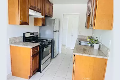 9544 Los Angeles, Bellflower, CA 90706 - Photo 1