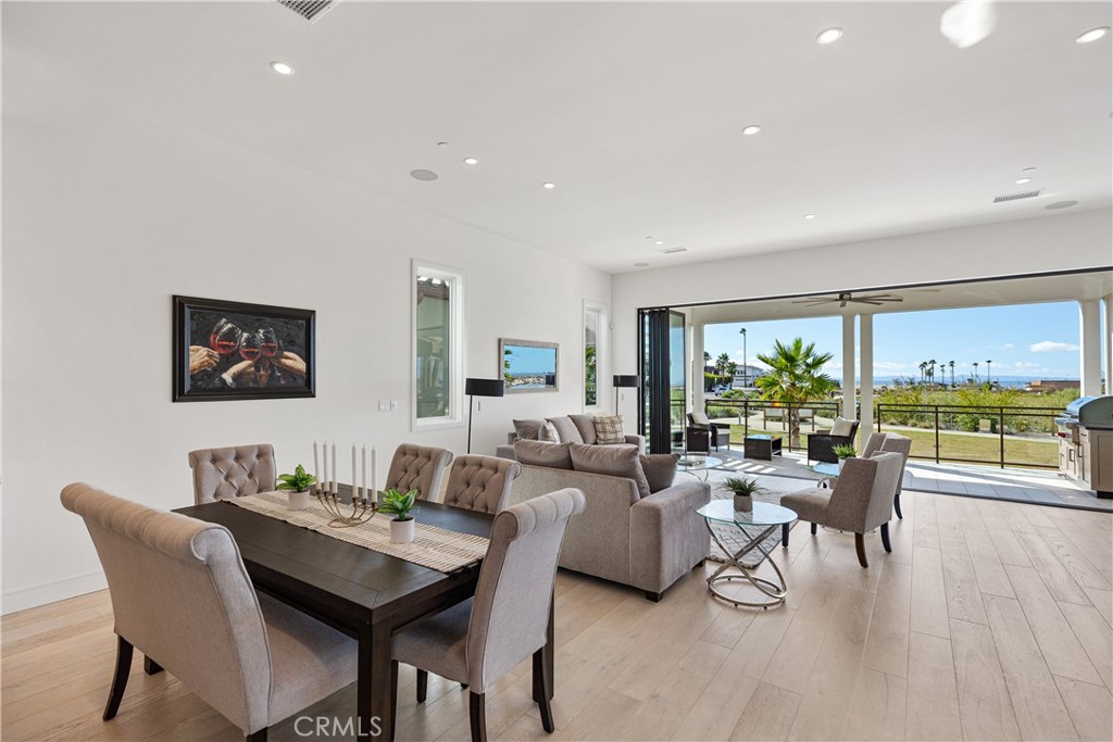 20 Ocean Pl, Seal Beach, CA 90740 MLS SB22225978 Coldwell Banker