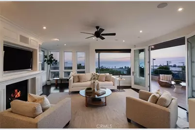 302 11th Street, Manhattan Beach, CA 90266 - Photo 1