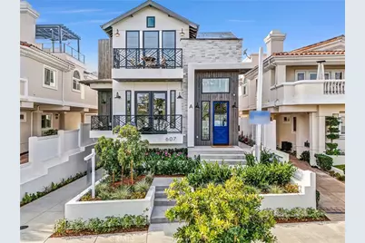 607 N Lucia Avenue #A, Redondo Beach, CA 90277 - Photo 1