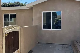 869 W 4th St, San Pedro, CA 90731 - Photo 1