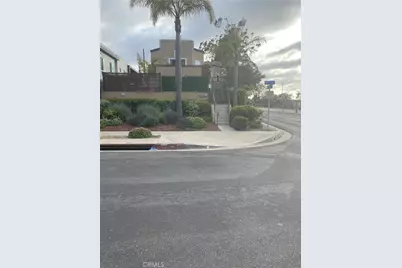 1744 10th Street #5, Santa Monica, CA 90404 - Photo 1