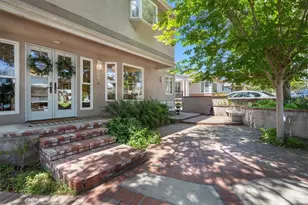 1801 Laurel Ave, Manhattan Beach, CA 90266 - Photo 1