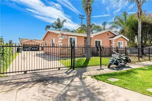 660 W 94th St, Los Angeles, CA 90044 - Photo 1