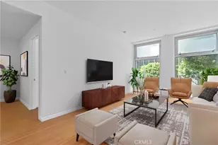 630 W 6th St, Los Angeles, CA 90017 - Photo 1