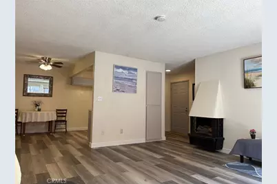 2706 Voorhees Avenue #4, Redondo Beach, CA 90278 - Photo 1