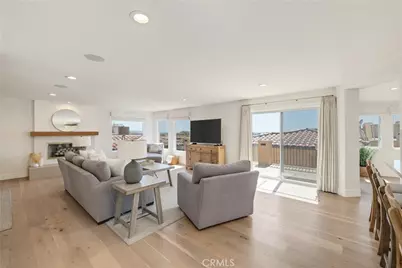 652 10th Street, Hermosa Beach, CA 90254 - Photo 1