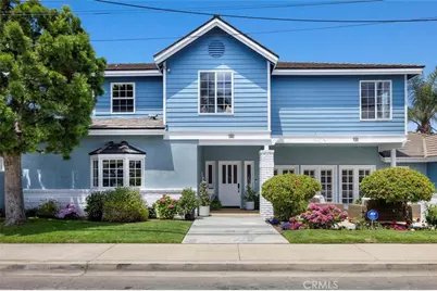 1760 9th Street, Manhattan Beach, CA 90266 - Photo 1