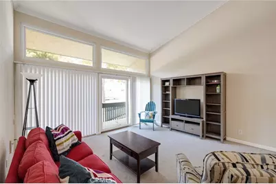 603 S Prospect Avenue #305, Redondo Beach, CA 90277 - Photo 1