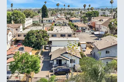 722 W 79th Street, Los Angeles, CA 90044 - Photo 1