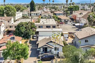 722 W 79th St, Los Angeles, CA 90044 - Photo 1