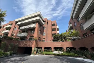 200 N Swall Dr, Beverly Hills, CA 90211 - Photo 1