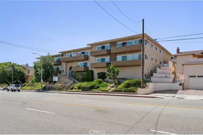 209 S Prospect Avenue #111, Redondo Beach, CA 90277 - Photo 1