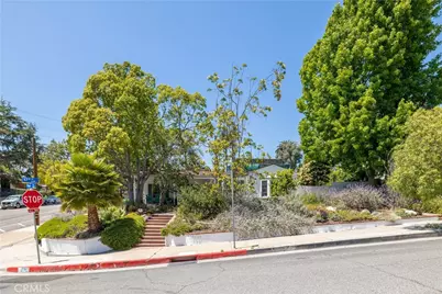 1701 Pier Avenue, Santa Monica, CA 90405 - Photo 1