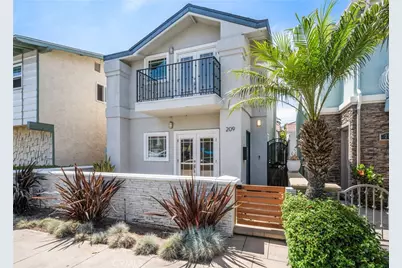 209 7th Street, Huntington Beach, CA 92648 - Photo 1