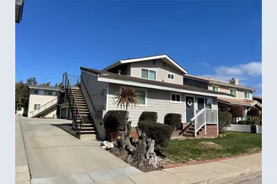 2703 Curtis Avenue #D, Redondo Beach, CA 90278 - Photo 1