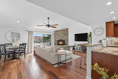220 S Helberta Avenue #E, Redondo Beach, CA 90277 - Photo 1