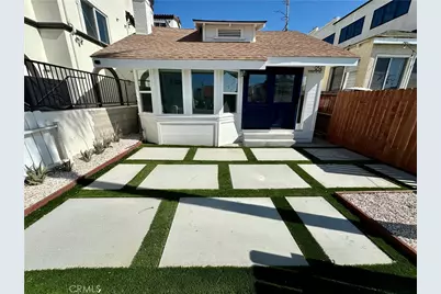 934 Manhattan Avenue, Hermosa Beach, CA 90254 - Photo 1