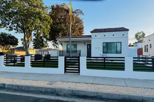 500 W Buckthorn St, Inglewood, CA 90301 - Photo 1