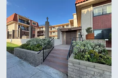 900 Cedar Street #308, El Segundo, CA 90245 - Photo 1