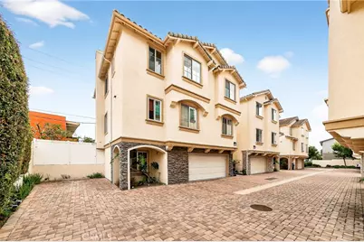 24005 Los Codona, Torrance, CA 90505 - Photo 1