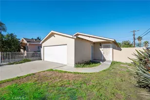 857 E 109th, Los Angeles, CA 90059 - Photo 1