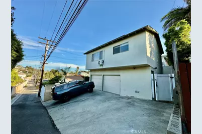 821 Avenue A #B, Redondo Beach, CA 90277 - Photo 1