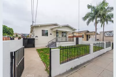 322 S Grand Avenue, San Pedro, CA 90731 - Photo 1