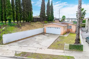 856 W 126th St, Los Angeles, CA 90044 - Photo 1