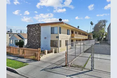 1036 W 95th, Los Angeles, CA 90044 - Photo 1