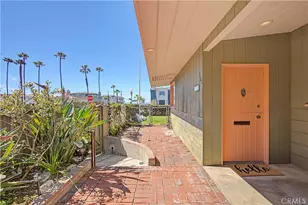 201 Avenue G, Redondo Beach, CA 90277 - Photo 1