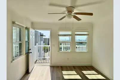 908 Manhattan Avenue #D, Hermosa Beach, CA 90254 - Photo 1