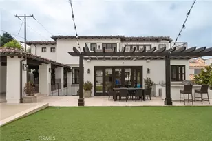 901 Pacific Ave, Manhattan Beach, CA 90266 - Photo 1