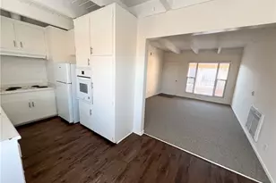 2102 S Pacific Ave, San Pedro, CA 90731 - Photo 1