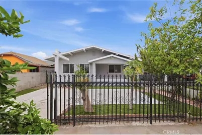 1345 W 51st Place, Los Angeles, CA 90037 - Photo 1