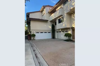 24 San Miguel, Manhattan Beach, CA 90266 - Photo 1