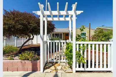 5039 W 132nd Street, Hawthorne, CA 90250 - Photo 1
