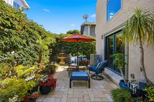 2302 Harriman Ln, Redondo Beach, CA 90278 - Photo 1