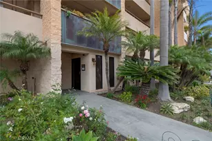 727 Esplanade, Redondo Beach, CA 90277 - Photo 1