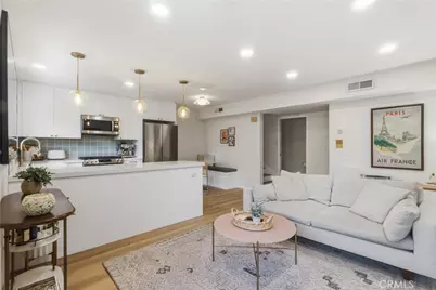 2147 N Beachwood #4, Los Angeles, CA 90068 - Photo 1
