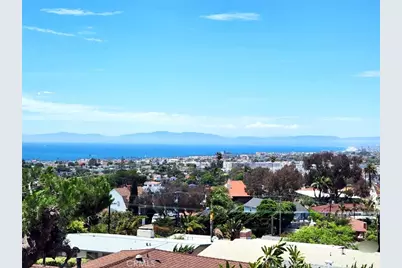 341 Avenida Atezada, Redondo Beach, CA 90277 - Photo 1