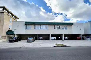 439 S Le Doux Rd, Los Angeles, CA 90048 - Photo 1