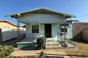 561 W 3rd St, San Pedro, CA 90731 - Photo 1