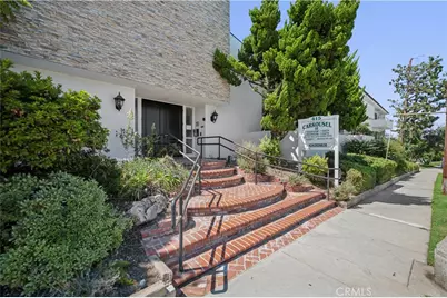 415 S Prospect Avenue #203, Redondo Beach, CA 90277 - Photo 1