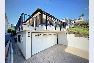 725 24th Street, Hermosa Beach, CA 90254 - Photo 1