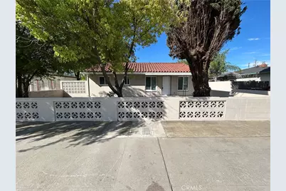 1395 N Esther Way, Fresno, CA 93728 - Photo 1