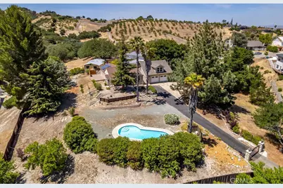 5 W 12th Street, Paso Robles, CA 93446 - Photo 1