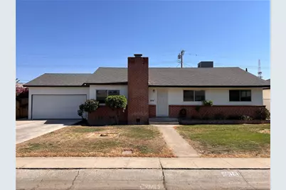 2419 W Harvard Avenue, Visalia, CA 93277 - Photo 1