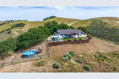5530 El Pharo, Paso Robles, CA 93446 - Photo 1