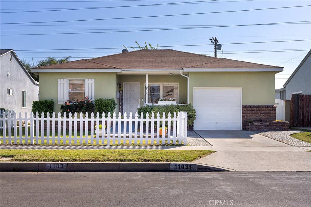 11031 Arbuckle Ave, Los Angeles, CA 91345 - MLS SN25105755 - Coldwell ...